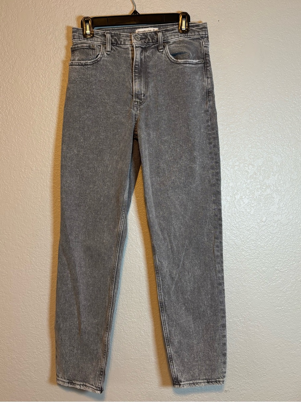 LONG Abercrombie & Fitch The Mom High Rise 27 / 4L Grey Denim Jeans